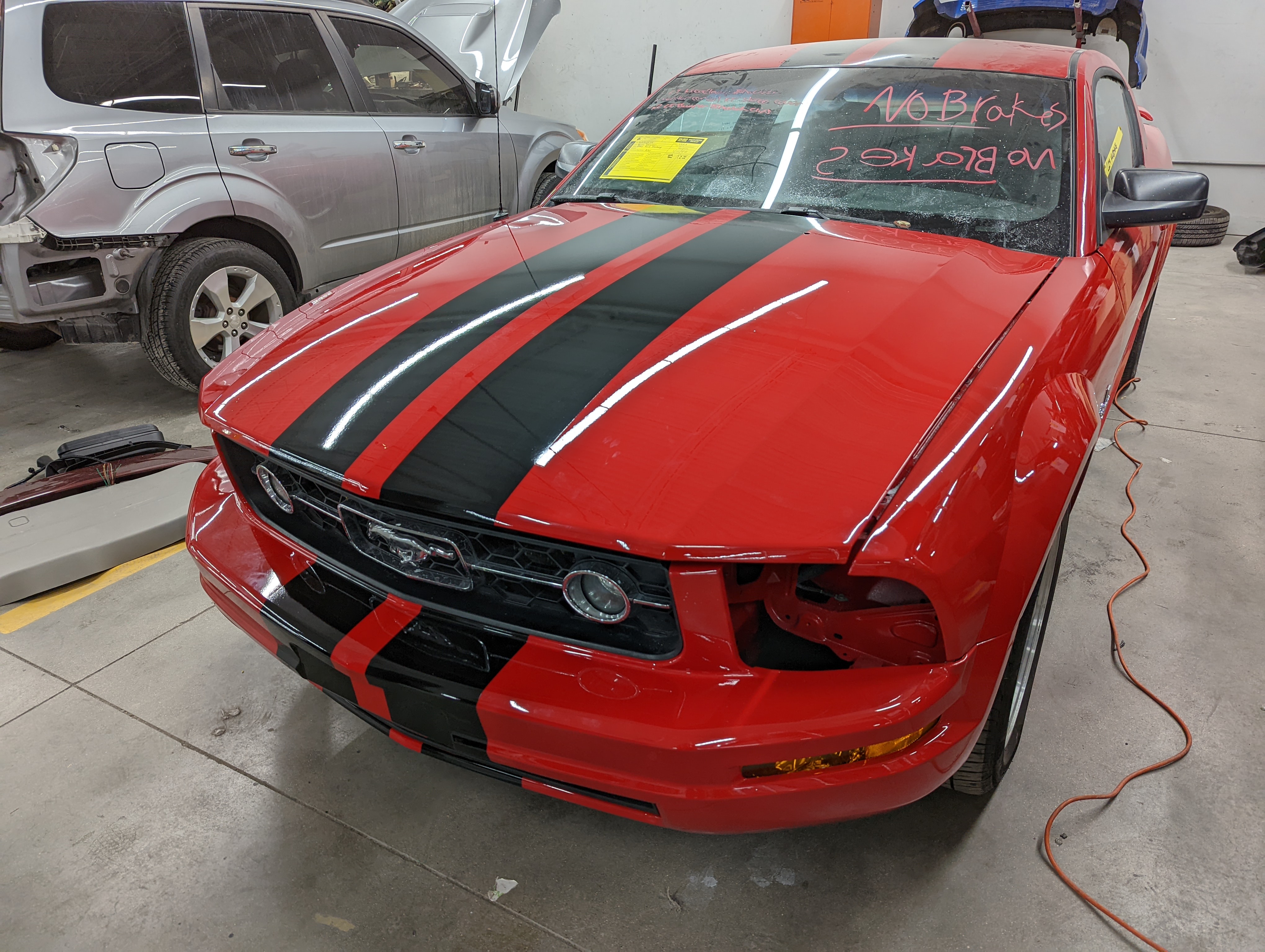 2006 Ford Mustang Vinyl Stripes. Finished product.