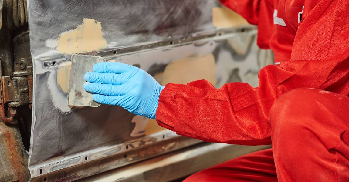 Advantages of Traditional Dent Repair